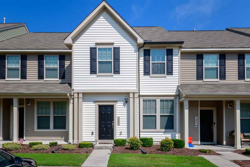 3257 Warm Springs Ln, Raleigh, NC 27610