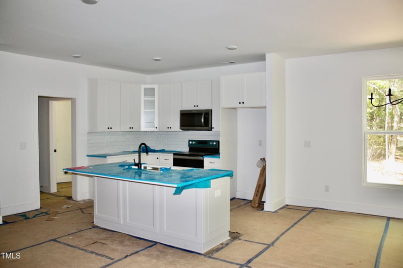 3258 Yorkshire Cir, Sanford, NC 27332