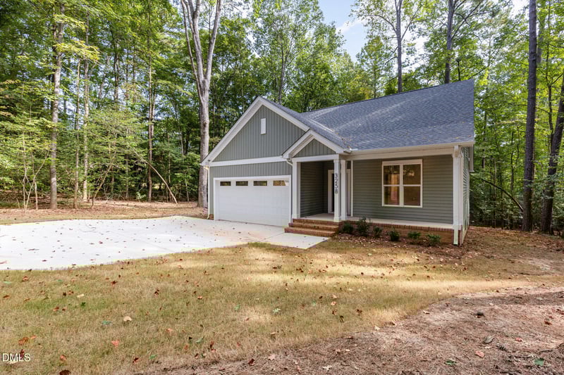 3258 Yorkshire Cir, Sanford, NC 27332