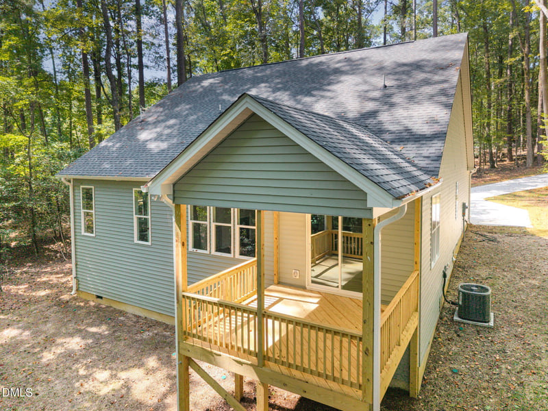 3258 Yorkshire Cir, Sanford, NC 27332