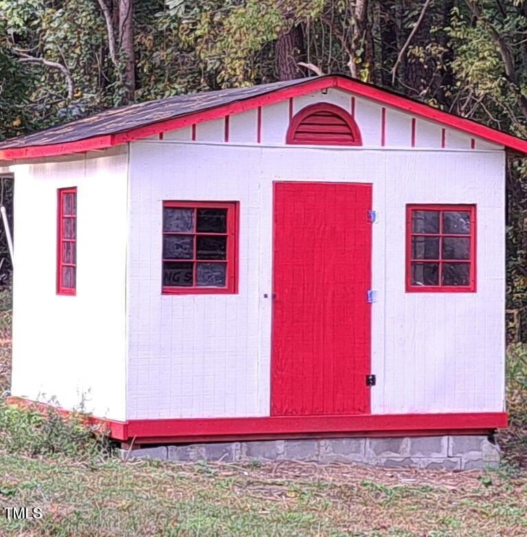 3259 Us 421n, Lillington, NC 27546