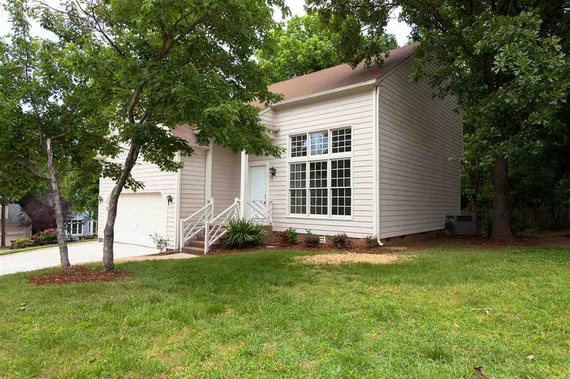 326 Bond Lake Dr, Cary, NC 27513