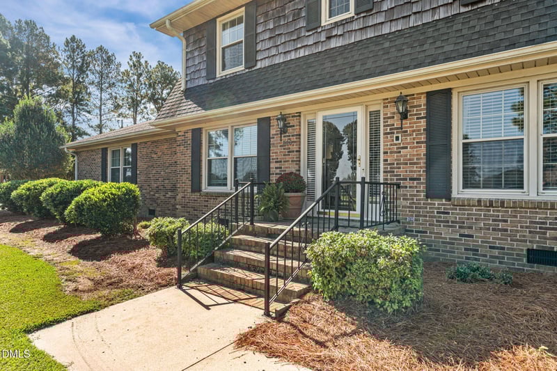326 Country Way, Sanford, NC 27332