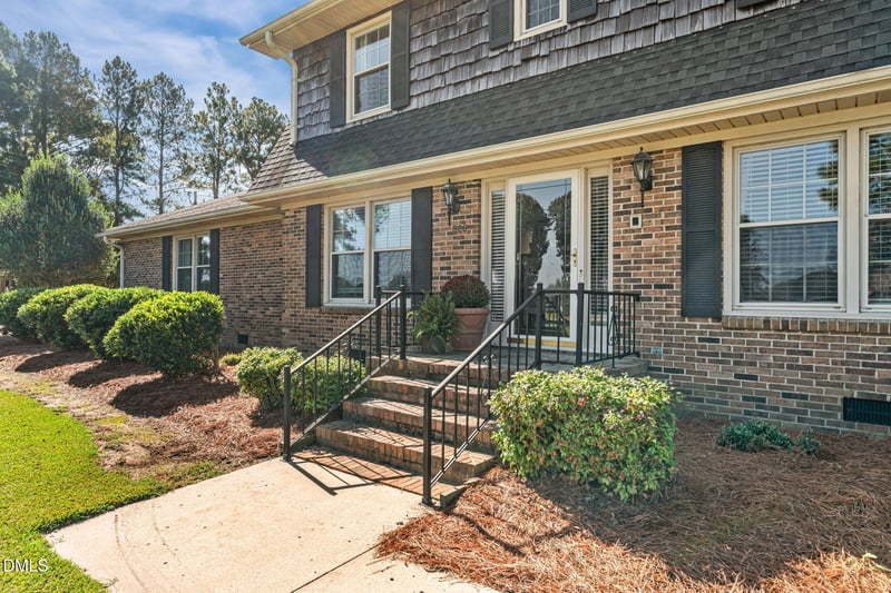 326 Country Way, Sanford, NC 27332