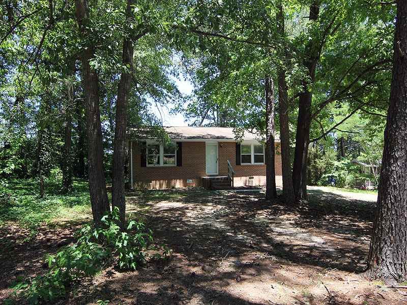326 Hemlock Dr, Durham, NC 27705
