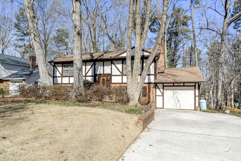326 Howland Ave, Cary, NC 27513