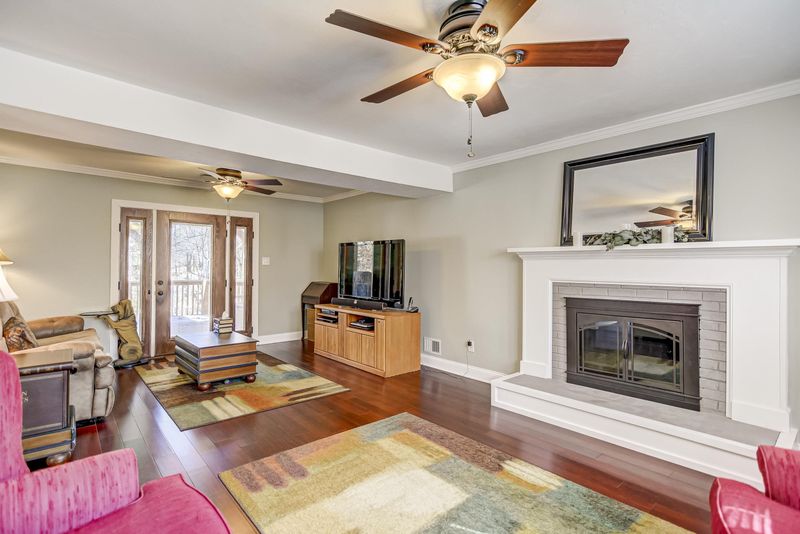 326 Howland Ave, Cary, NC 27513