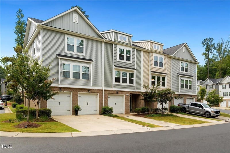 326 Page Square Dr, Cary, NC 27513