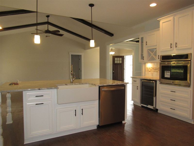 326 Summit Overlook Dr, Clayton, NC 27527