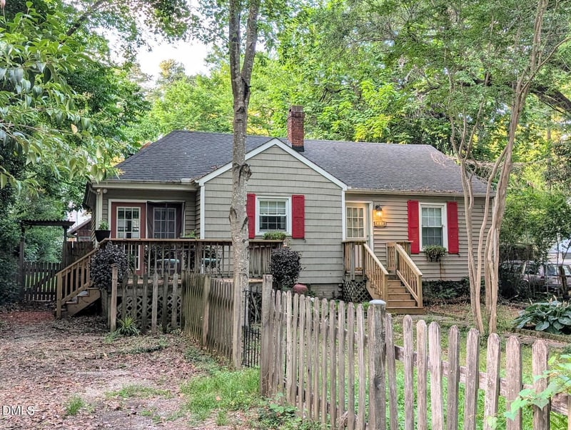 326 Willow St, Cary, NC 27511