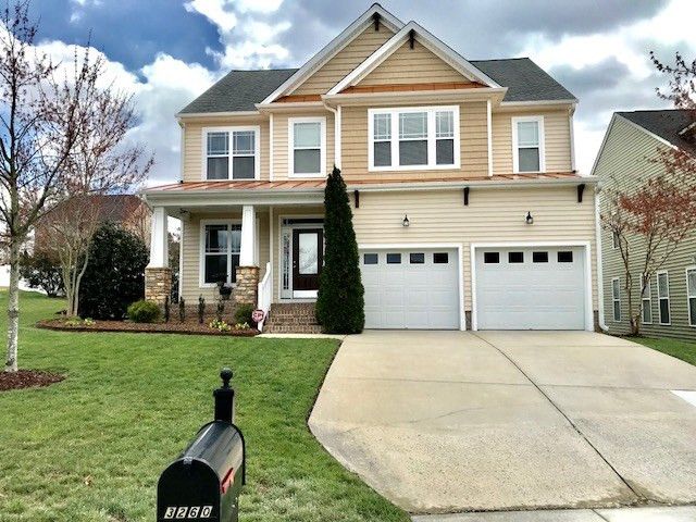 3260 Groveshire Dr, Raleigh, NC 27616