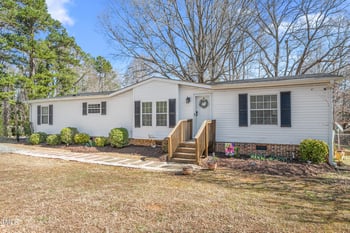 3260 Woods Chapel Rd, Graham, NC 27253