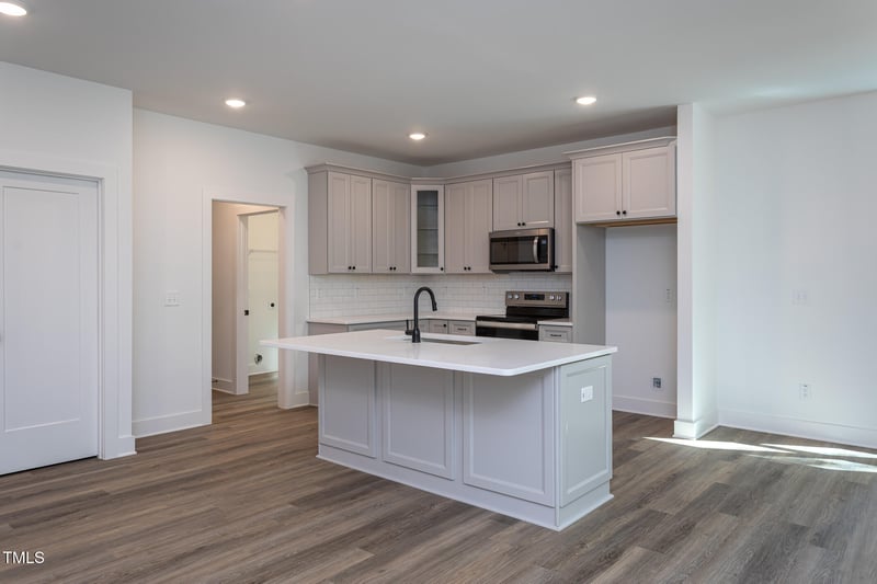 3260 Yorkshire Cir, Sanford, NC 27332
