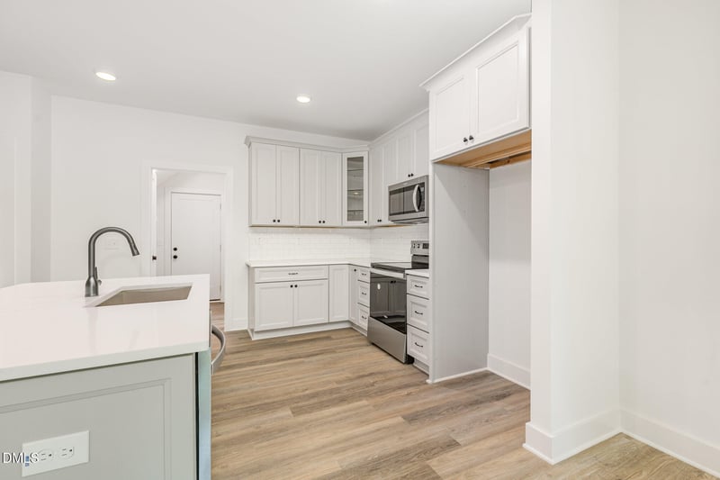 3260 Yorkshire Cir, Sanford, NC 27332