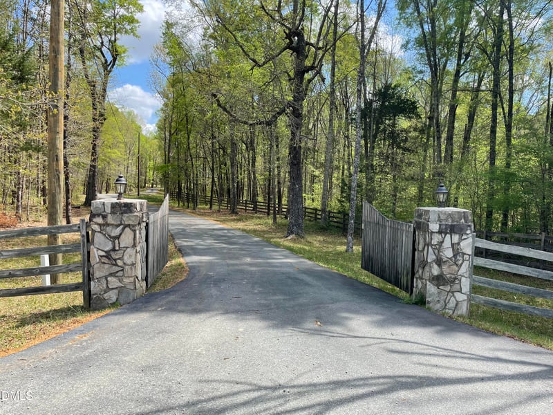 3261 Huffines Dr, Burlington, NC 27217