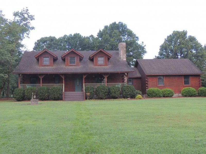 3264 Huffines Dr, Burlington, NC 27217