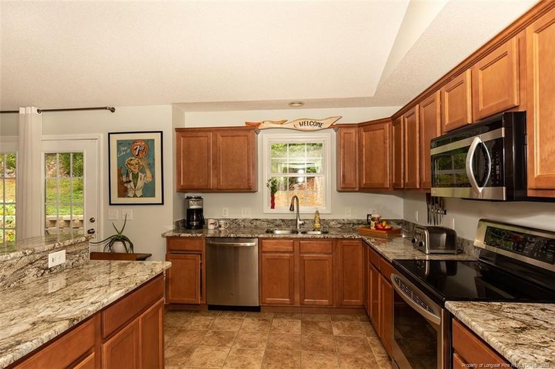 3269 Argyll Dr, Sanford, NC 27332