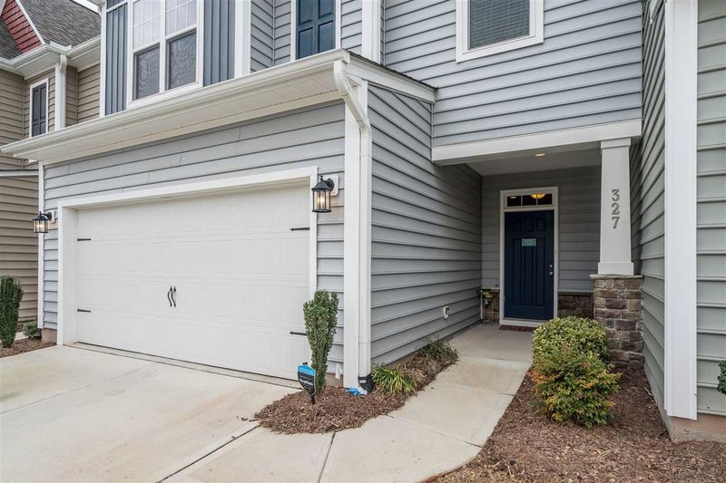 327 Acorn Hollow Pl, Durham, NC 27703