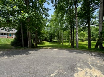 327 Beavertail Rd, Henderson, NC 27537