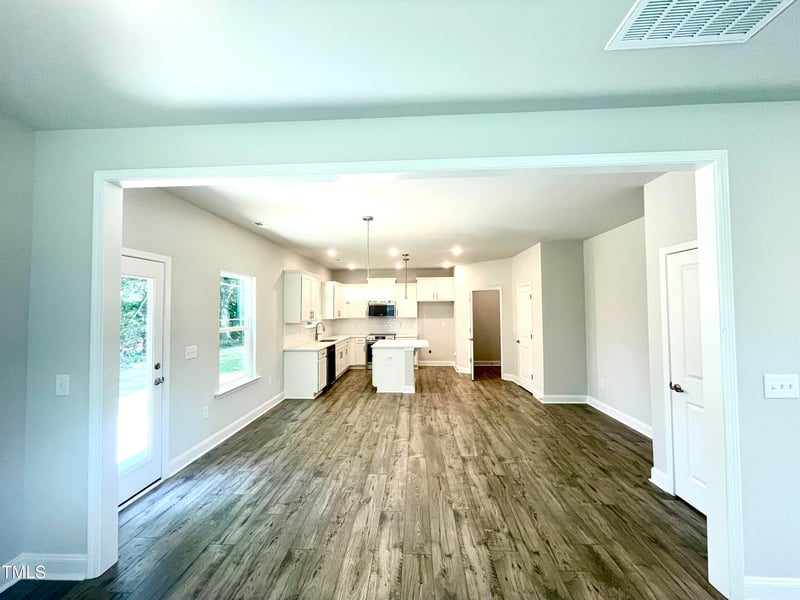 327 Bishop Ln, Sanford, NC 27330