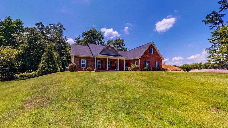 327 Bragg Ct, Clayton, NC 27527