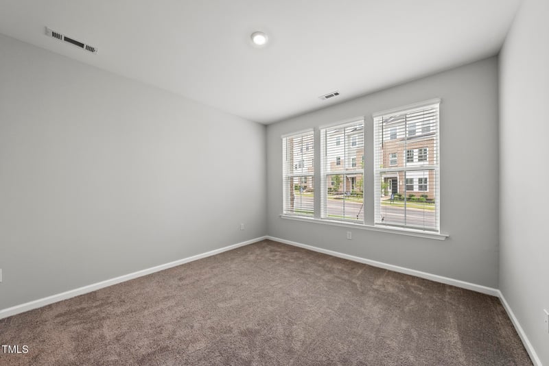 327 Chesapeake Commons St #105, Garner, NC 27529
