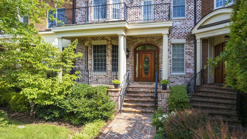 327 Circle Park Pl, Chapel Hill, NC 27517