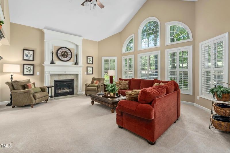 327 Davis Love Dr, Chapel Hill, NC 27517