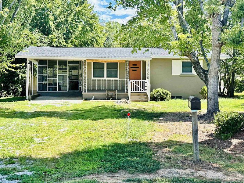 327 Henderson Rd, Roxboro, NC 27573