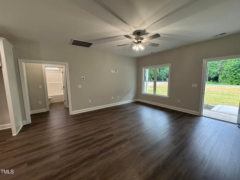 327 Main St, Four Oaks, NC 27524