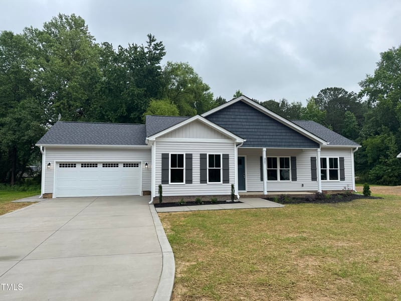 327 Main St, Four Oaks, NC 27524