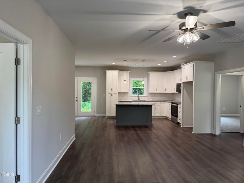 327 Main St, Four Oaks, NC 27524