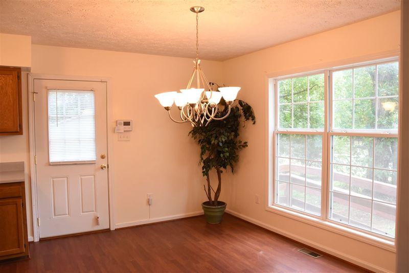 327 Maple Ave, Sanford, NC 27330
