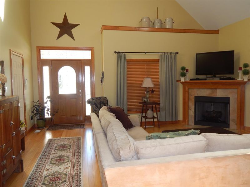 327 Mill Creek Dr, Clayton, NC 27527