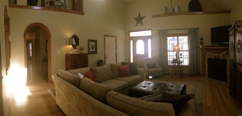 327 Mill Creek Dr, Clayton, NC 27527