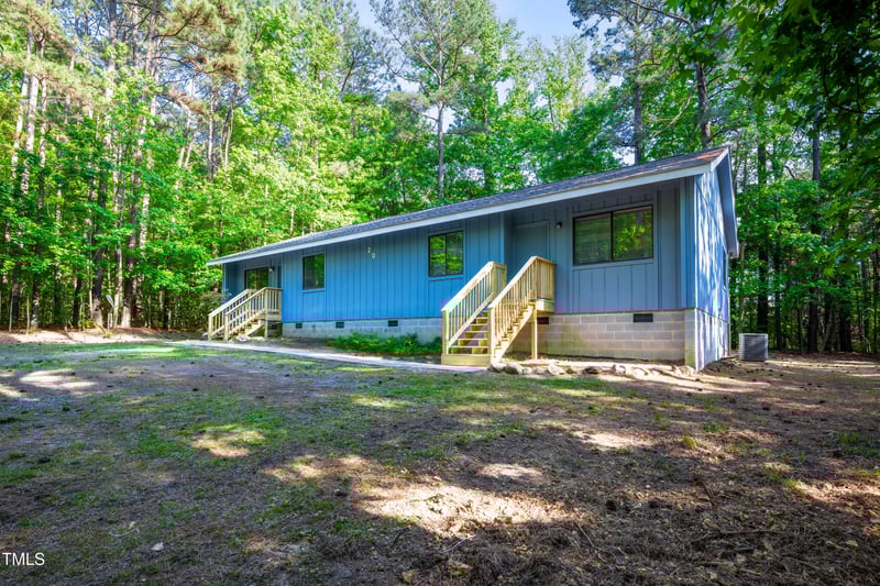 327 Woodbridge Dr, Chapel Hill, NC 27516
