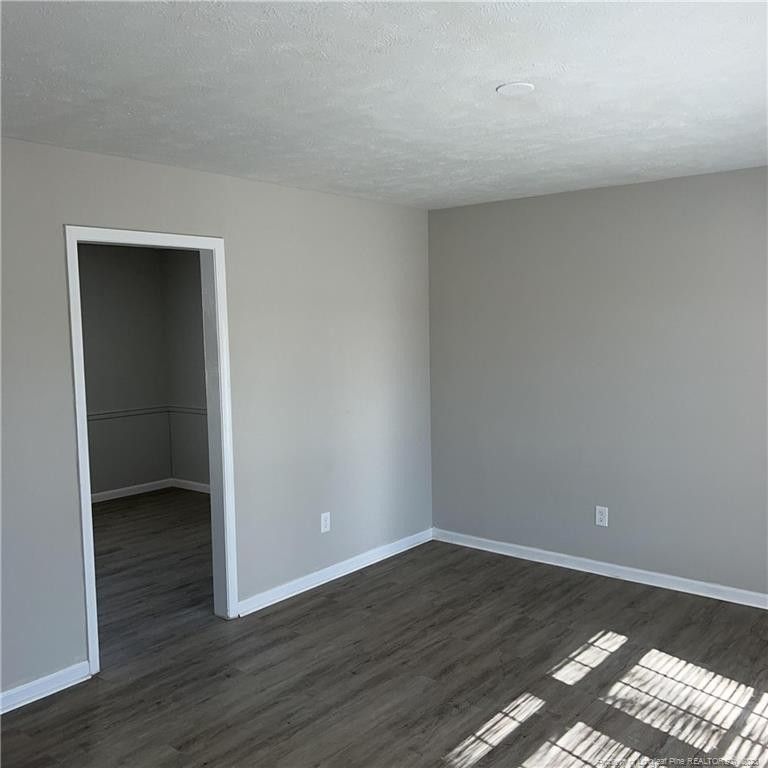 3274 Glenmore Dr, Hope Mills, NC 28348