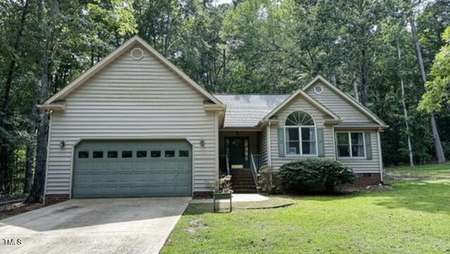 3276 Edinburgh Dr, Sanford, NC 27332