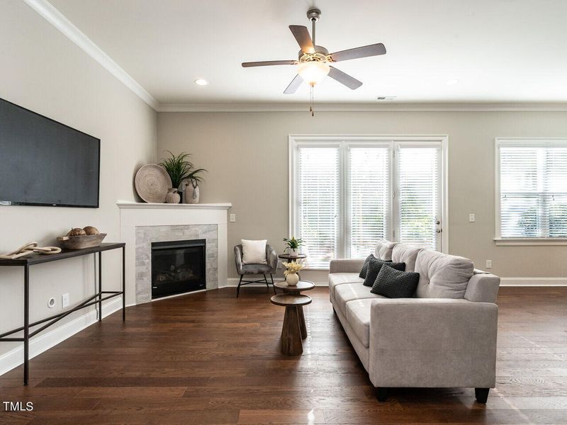 328 Ashton Ridge Ln, Cary, NC 27513