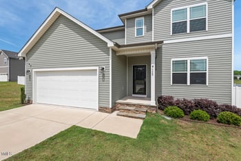 328 Avery Meadows Dr, Smithfield, NC 27577