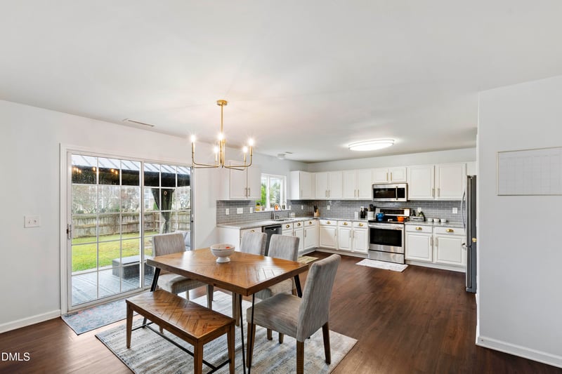 328 Edgecroft Way, Fuquay Varina, NC 27526