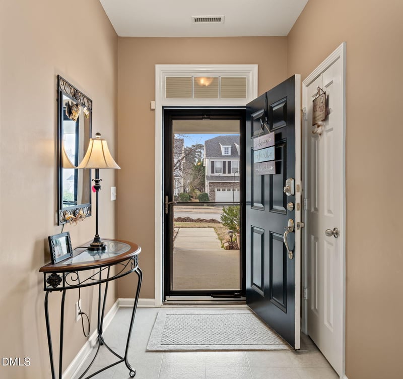 328 Larktree Ln, Fuquay Varina, NC 27526