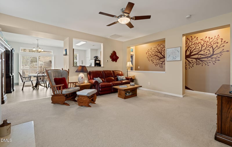 328 Larktree Ln, Fuquay Varina, NC 27526