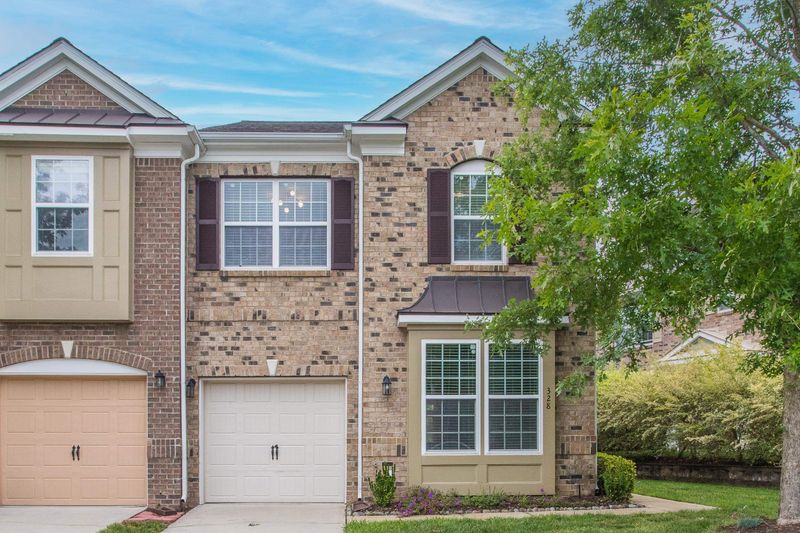 328 Longchamp Ln, Cary, NC 27519