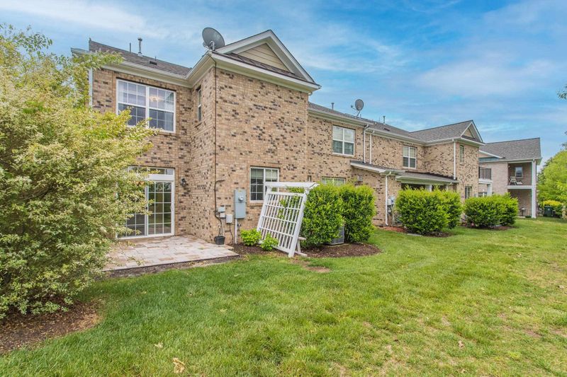328 Longchamp Ln, Cary, NC 27519