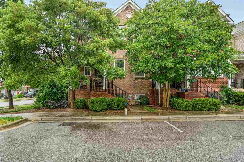 328 Old Mill Village Dr, Apex, NC 27502