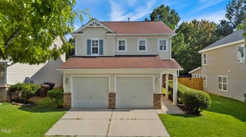 328 Palmdale Ct, Holly Springs, NC 27540
