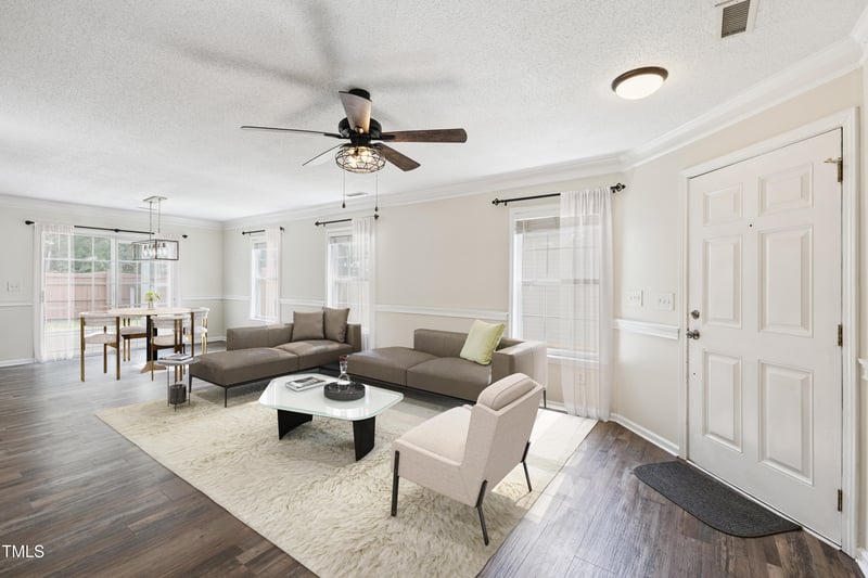 328 Palmdale Ct, Holly Springs, NC 27540