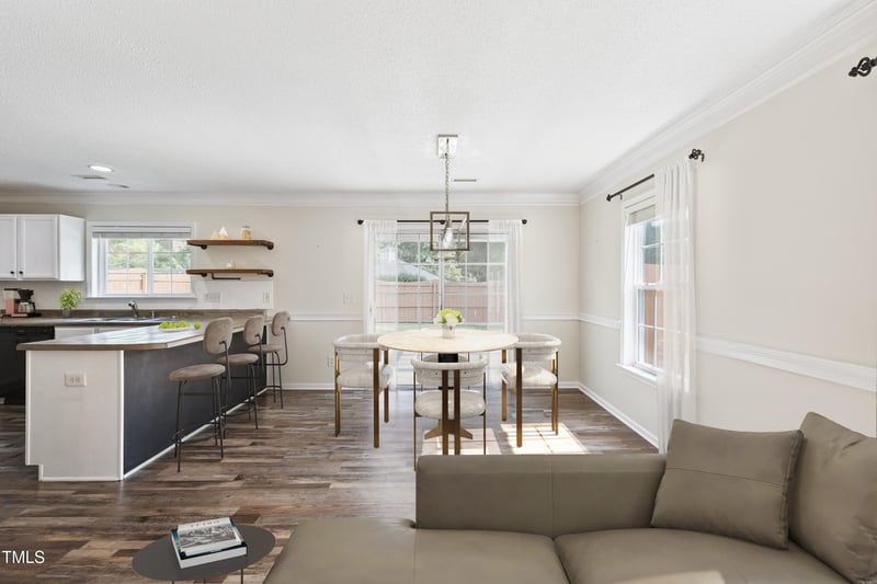 328 Palmdale Ct, Holly Springs, NC 27540