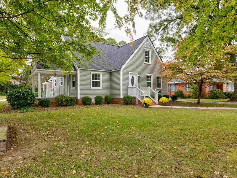 328 W Parrish Dr, Benson, NC 27504